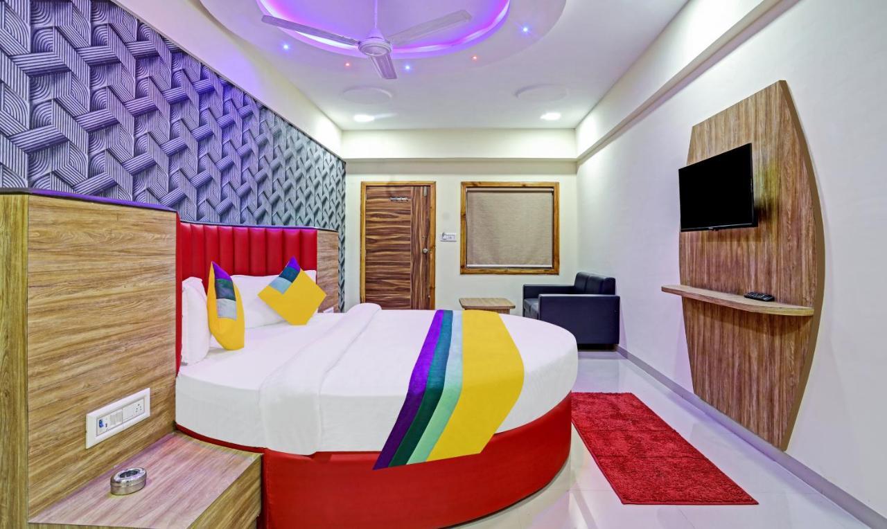 Itsy Hotels Rk Palace Vadodara Exterior foto