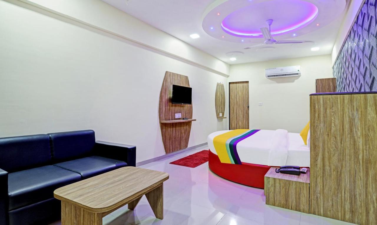 Itsy Hotels Rk Palace Vadodara Exterior foto